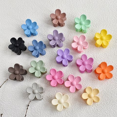 Women's Cute Sweet Korean Style Flower Plastic Hair Clip Hair Claws