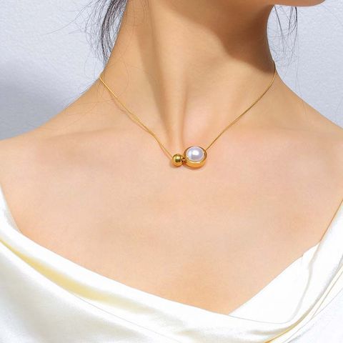 304 Stainless Steel 18K Gold Plated Simple Style Classic Style Commute Plating Inlay Geometric Artificial Pearls Pendant Necklace