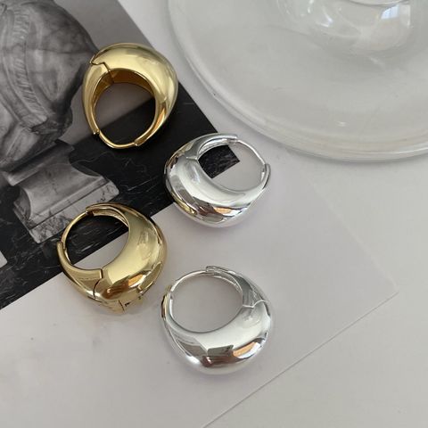 1 Stück Einfacher Stil Einfarbig Sterling Silber Überzug 18 Karat Vergoldet Ohrringe
