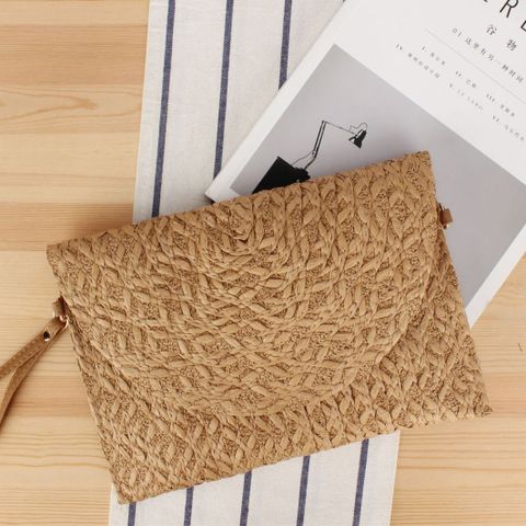 Women's Medium Polyester Cotton Solid Color Basic Magnetic Buckle Straw Bag