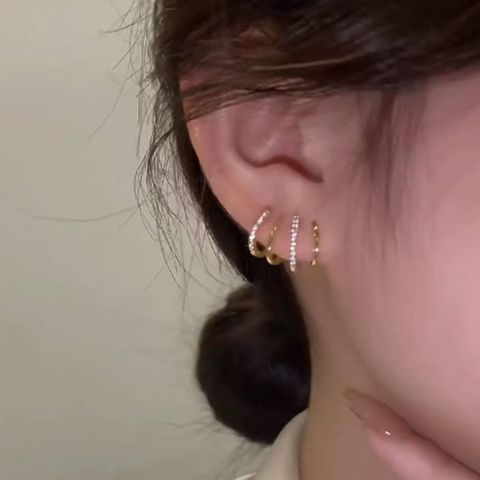 1 Paar Einfacher Stil Klassischer Stil Einfarbig Überzug Inlay Legierung Zirkon Vergoldet Ohrringe