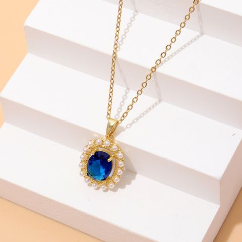 Wholesale Elegant Lady Classic Style Geometric Copper Inlay 18K Gold Plated Zircon Pendant Necklace