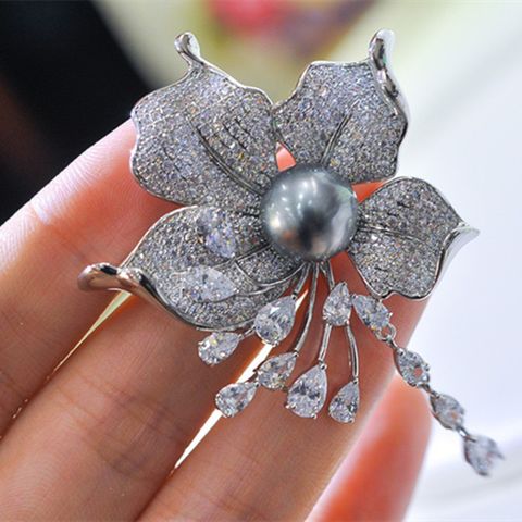 Lady Leaf Copper Plating Zircon Women's Brooches