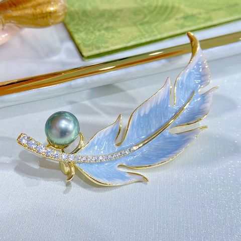Simple Style Feather Copper Inlay Women's Brooches