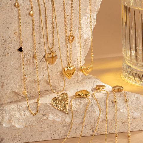 Einfacher Stil Klassischer Stil Herzform Titan Stahl Überzug Vergoldet Frau Halskette Mit Anhänger