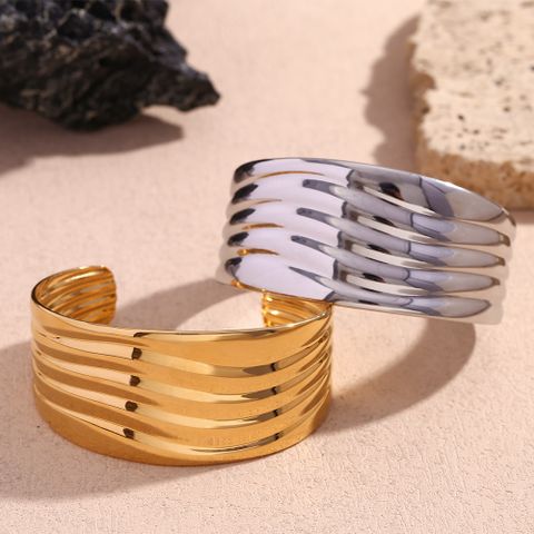 Simple Style Classic Style Solid Color 304 Stainless Steel 18K Gold Plated Bangle In Bulk