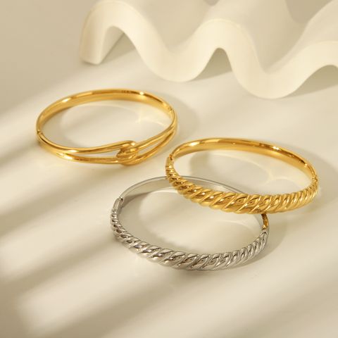 Retro Exaggerated Classic Style Solid Color 304 Stainless Steel 18K Gold Plated Bangle In Bulk