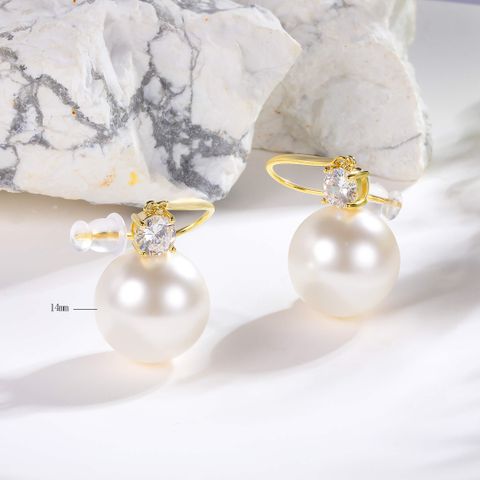 1 Pair Elegant Simple Style Oval Heart Shape Spray Paint Inlay Copper Zircon 18K Gold Plated Huggie Earrings