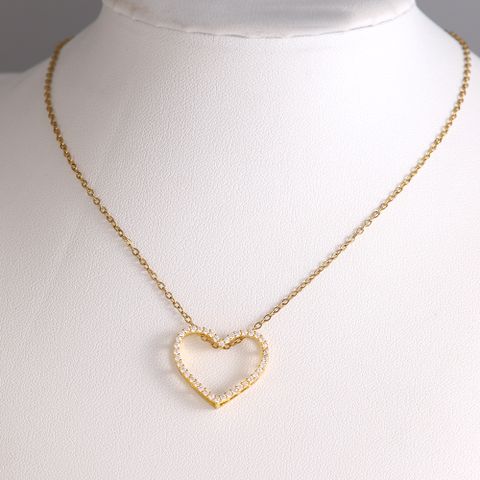 Wholesale Elegant Simple Style Shiny Heart Shape 304 Stainless Steel Copper Plating Inlay 18K Gold Plated Zircon Pendant Necklace