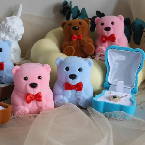 Casual Cute Cartoon Bear Plastic Flocking Flannel Jewelry Boxes
