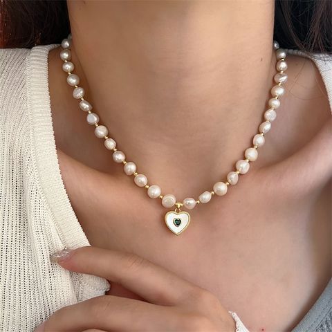 Elegant Heart Shape Freshwater Pearl Shell Plating Zircon 14K Gold Plated Women's Pendant Necklace