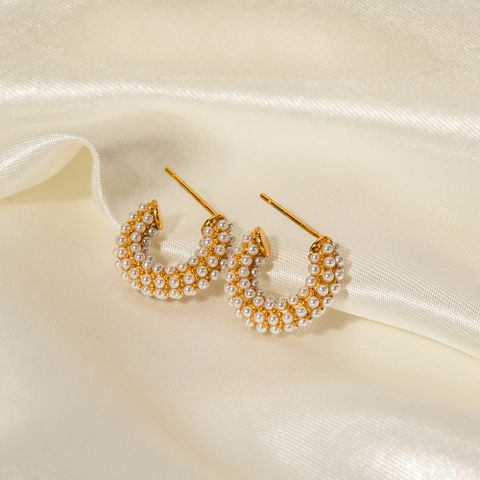 1 Par Estilo IG Elegante Señora Forma De C Embutido Acero Inoxidable 316 Perlas Artificiales Chapados en oro de 18k Aretes