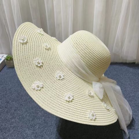 Women's Cute Sweet Simple Style Flower Embroidery Pearl Wide Eaves Straw Hat