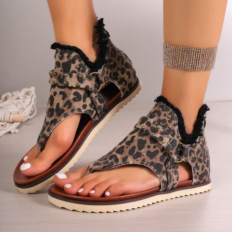 Women's Roman Style Streetwear Solid Color Leopard Rivet Round Toe Roman Sandals