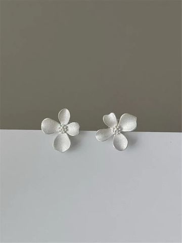 1 Par Estilo Simple Flor Plata Esterlina Pendientes