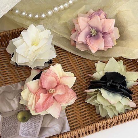 2024 Spring And Summer New Simulation Flower Hair Clip Three-Dimensional Barrettes French Photography Atmosphere Hair Accessories Updo Hair Clip Women