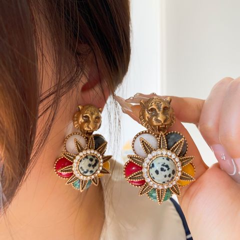 1 Pair Antique Style Ethnic Style Classic Style Geometric Inlay Alloy Rhinestones Drop Earrings