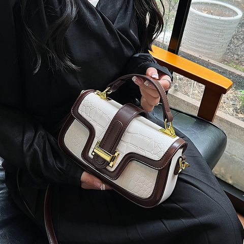 Women's Medium Pu Leather Lattice Solid Color Streetwear Flip Cover Crossbody Bag