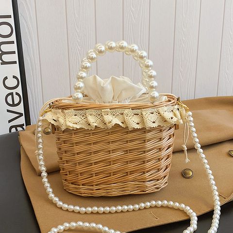 Women's Medium Straw Solid Color Vacation Classic Style Weave Bucket String Straw Bag