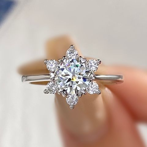 Sterling Silver Silver Plated Elegant Simple Style Shiny GRA Certificate Inlay Snowflake Moissanite Rings