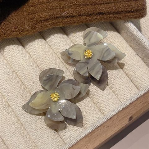 1 Pair Vintage Style Flower Plating Metal Drop Earrings