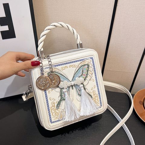 Women's Medium Pu Leather Printing Elegant Vintage Style Tassel Zipper Box Bag