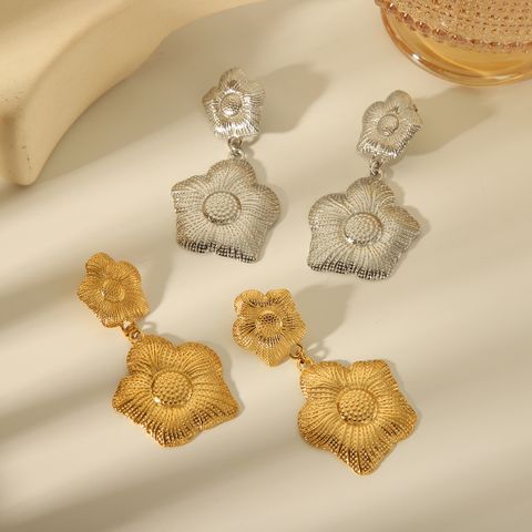 1 Pair Simple Style Classic Style Solid Color Flower Plating 304 Stainless Steel 14K Gold Plated Drop Earrings