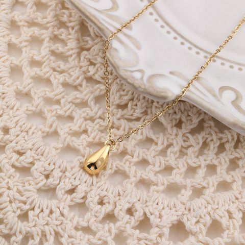 201 Stainless Steel 304 Stainless Steel 18K Gold Plated Simple Style Solid Color Pendant Necklace