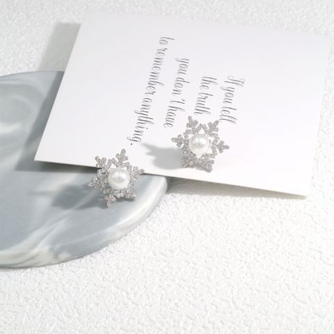 1 Pair Sweet Snowflake Plating Copper Pearl Zircon White Gold Plated Ear Studs