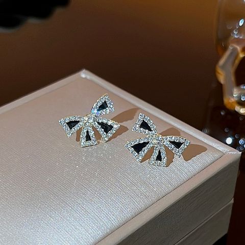 1 Pair Romantic Sweet Simple Style Bow Knot Inlay Alloy Artificial Diamond Ear Studs