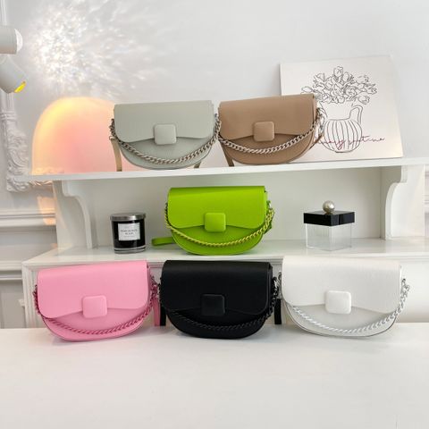 Women's Small Pu Leather Solid Color Streetwear Magnetic Buckle Square Bag