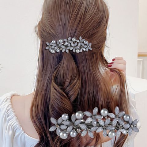 Women's Simple Style Classic Style Flower Alloy Inlay Rhinestones Pearl Hair Clip