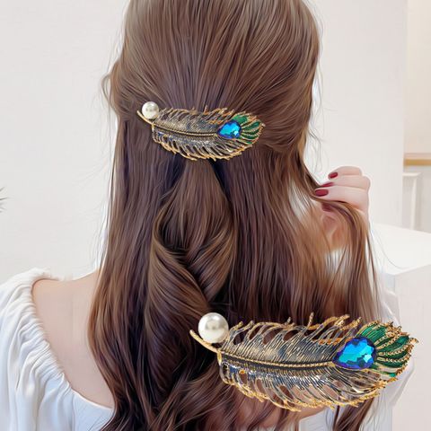 Women's Simple Style Classic Style Feather Zinc Alloy Inlay Rhinestones Hair Clip