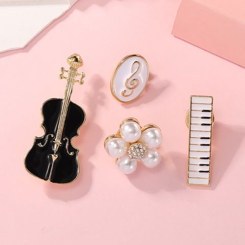 French Style Streetwear Guitar Pano Keys Notes Alloy Stoving Varnish Plating Unisex Brooches