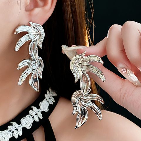 1 Pair Exaggerated Wings Alloy Drop Earrings