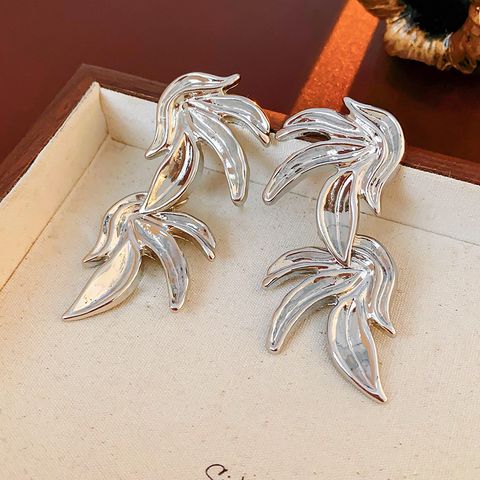 1 Pair Exaggerated Wings Alloy Drop Earrings