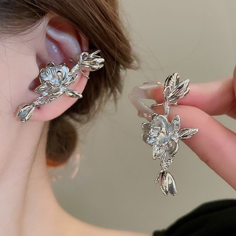 1 Pair Retro Simple Style Flower Alloy Ear Cuffs