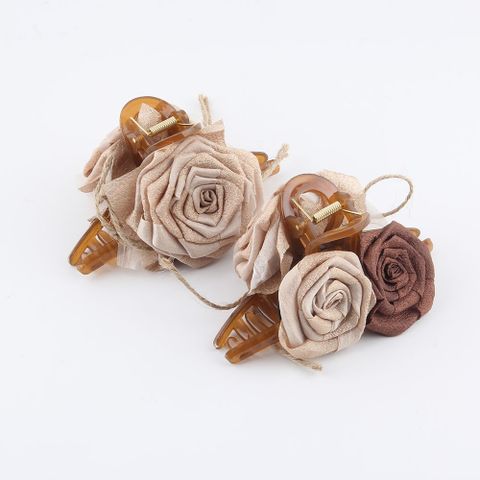 Women's Casual Cute Solid Color Flower Arylic Hair Clip