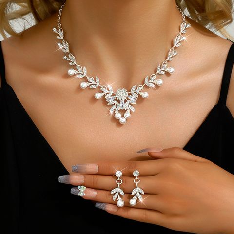 Glam Shiny Geometric Alloy Inlay Rhinestones Women's Jewelry Set