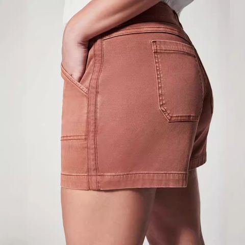 Women's Holiday Simple Style Solid Color Knee Length Pocket Shorts