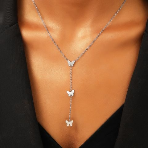 Acero Titanio Chapado En Oro Estilo Simple Cruzar Forma De Corazón Mariposa Collar Colgante