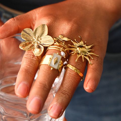 Edelstahl 304 14 Karat Vergoldet Elegant Klassisch Vintage-Stil Perle Überzug Sonne Blume Schmetterling Offener Ring
