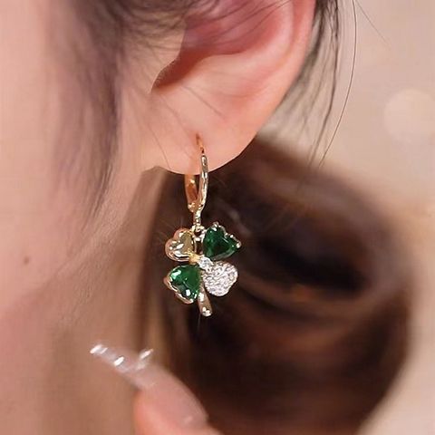 Simple Style Geometric Heart Shape Flower Alloy Inlay Rhinestones Women's Earrings 1 Pair