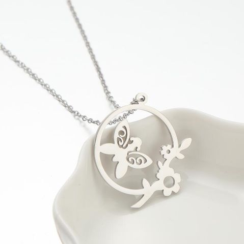 201 Stainless Steel 18K Gold Plated Simple Style Plating Hollow Out Printing Butterfly Pendant Necklace