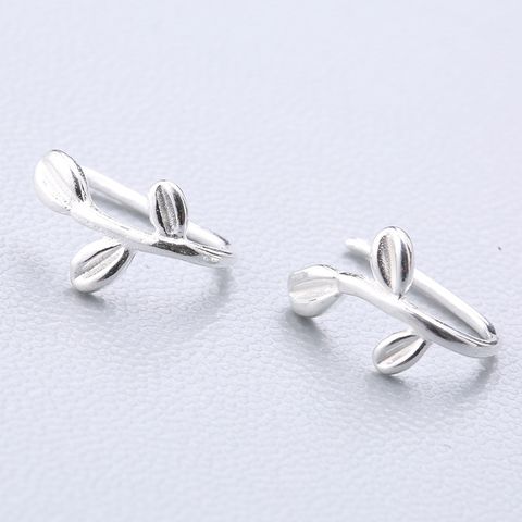 1 Pair Cute Sweet Triangle Bow Knot Snowflake Plating Sterling Silver Ear Studs