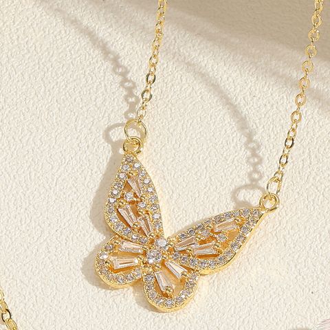 Casual Classic Style Four Leaf Clover Butterfly Copper Plating Inlay Zircon 14k Gold Plated Pendant Necklace