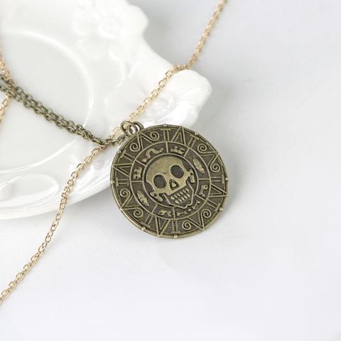 New Vintage Necklace Caribbean Pirate Gold Coin Skull Necklace Wholesale