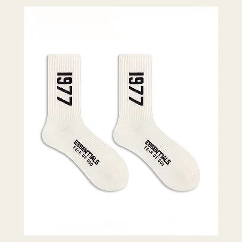 Unisex Sports Letter Number Cotton Crew Socks A Pair
