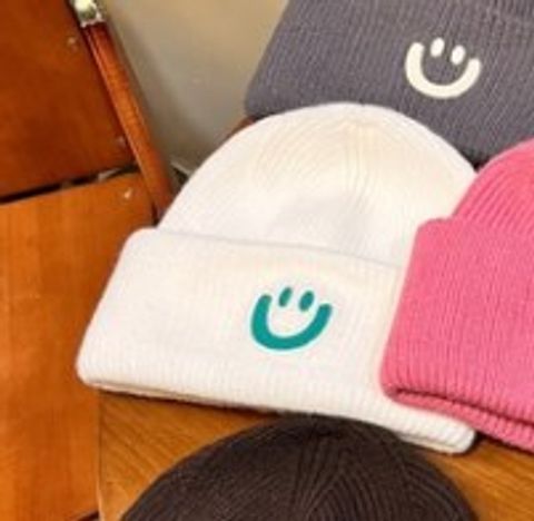 Women's Classic Style Smiley Face Eaveless Wool Cap