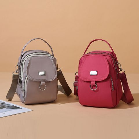 Women's Small Nylon Solid Color Basic Zipper Shoulder Bag